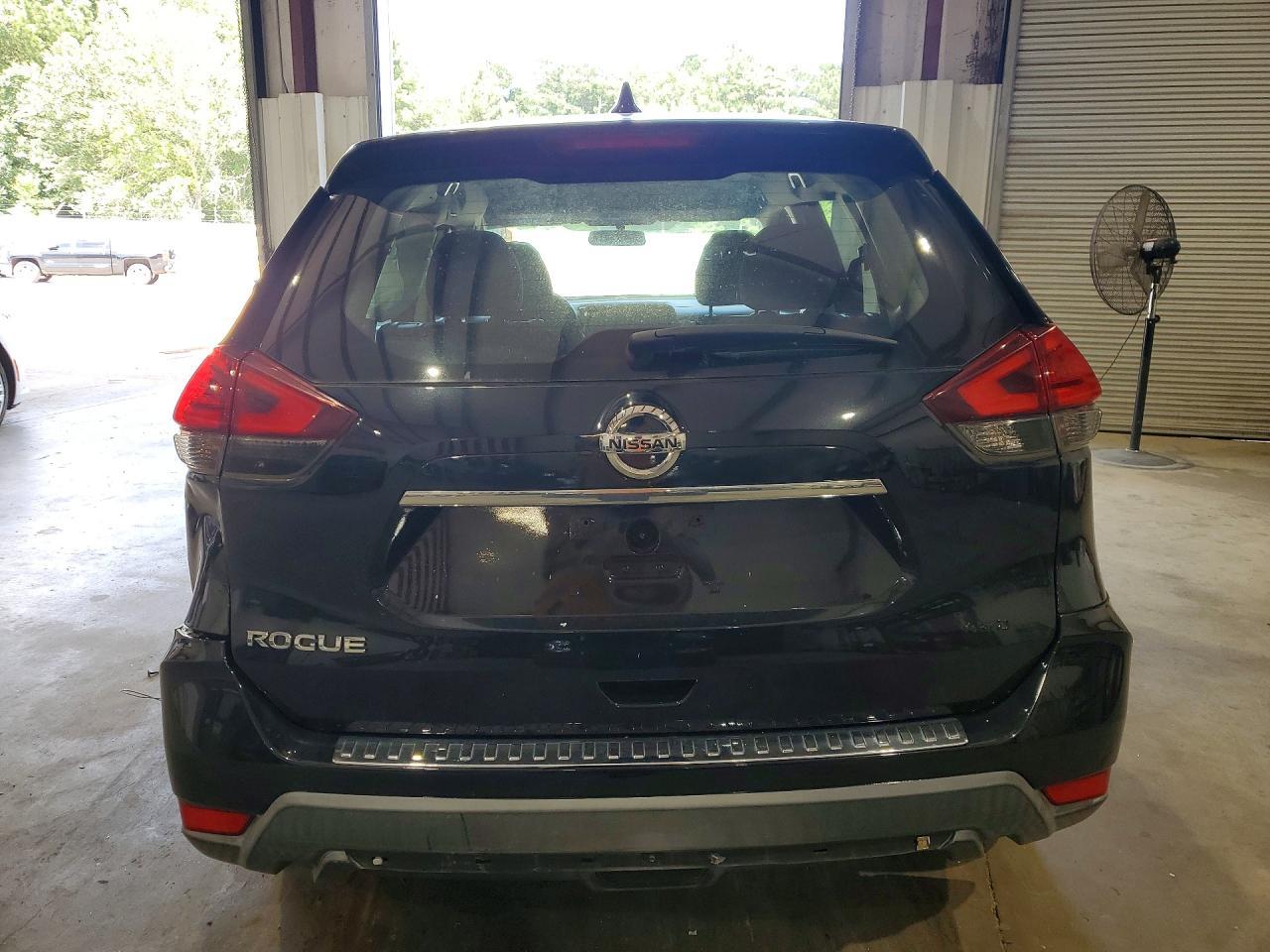 2017 Nissan Rogue S - Image 6