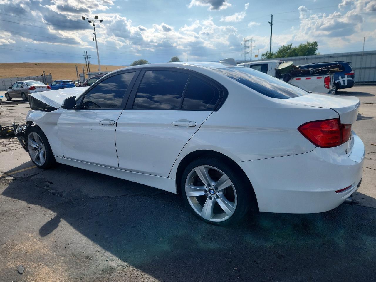 2013 BMW 335 I - Фото 2