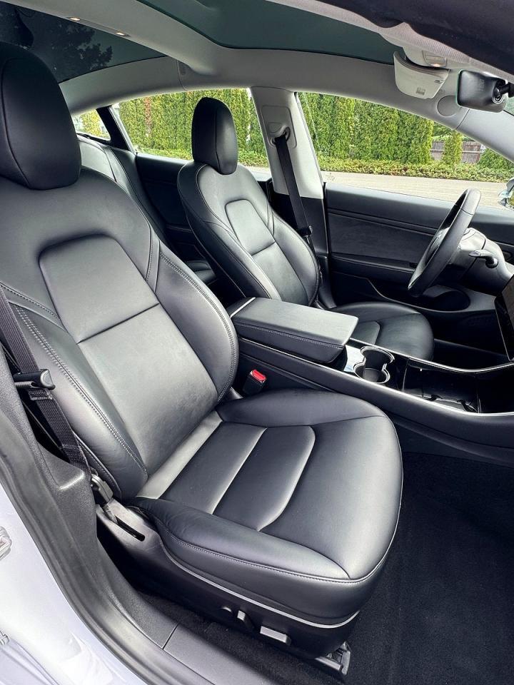 2020 Tesla Model 3 - Image 5