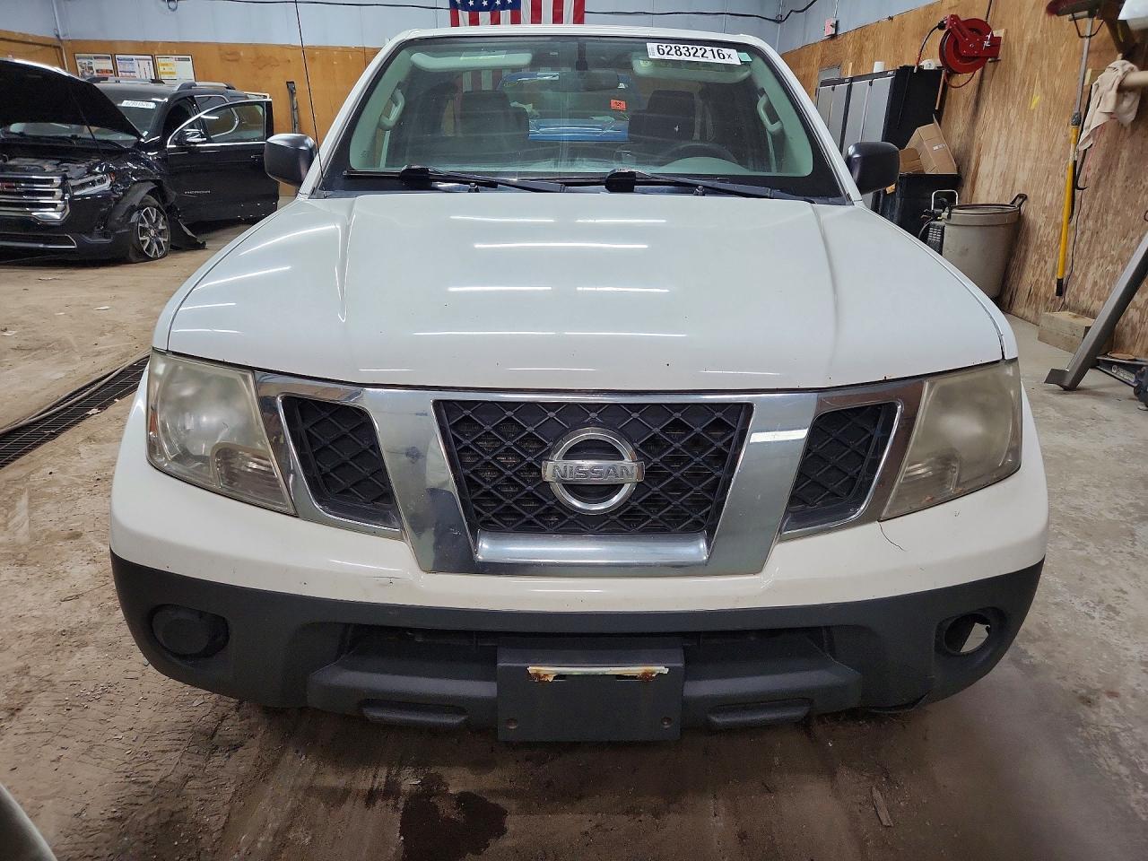 2015 Nissan Frontier S - Фото 5
