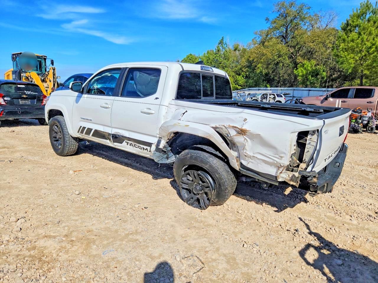 2017 Toyota Tacoma Sr5 V6 - Фото 2