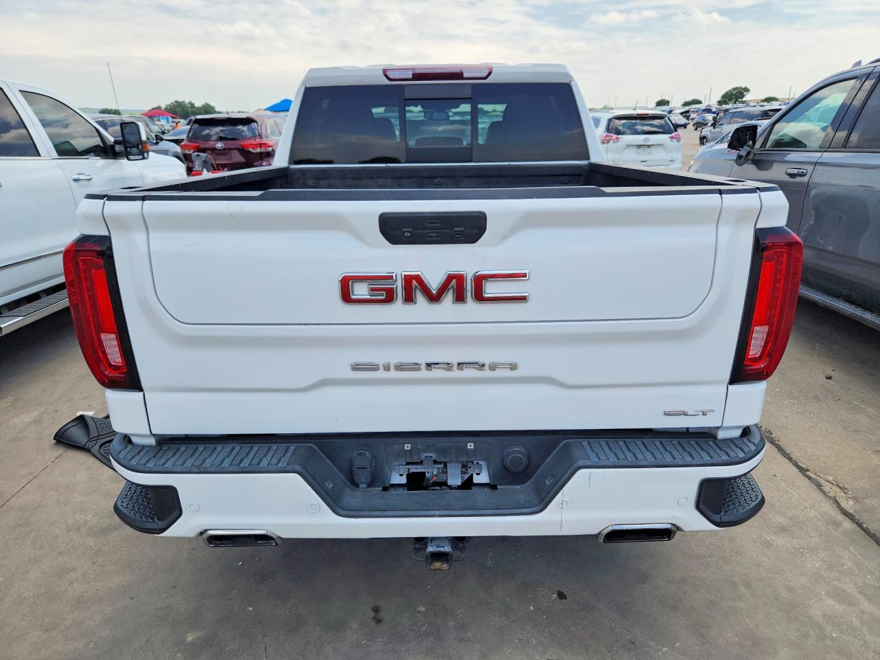 2022 GMC Sierra Limited K1500 Slt - Image 6