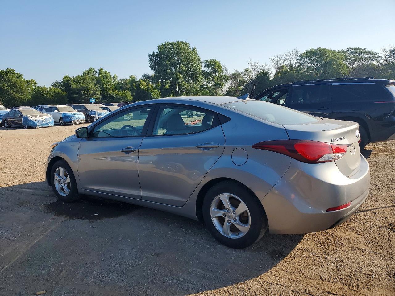 2014 Hyundai Elantra Se - Фото 2