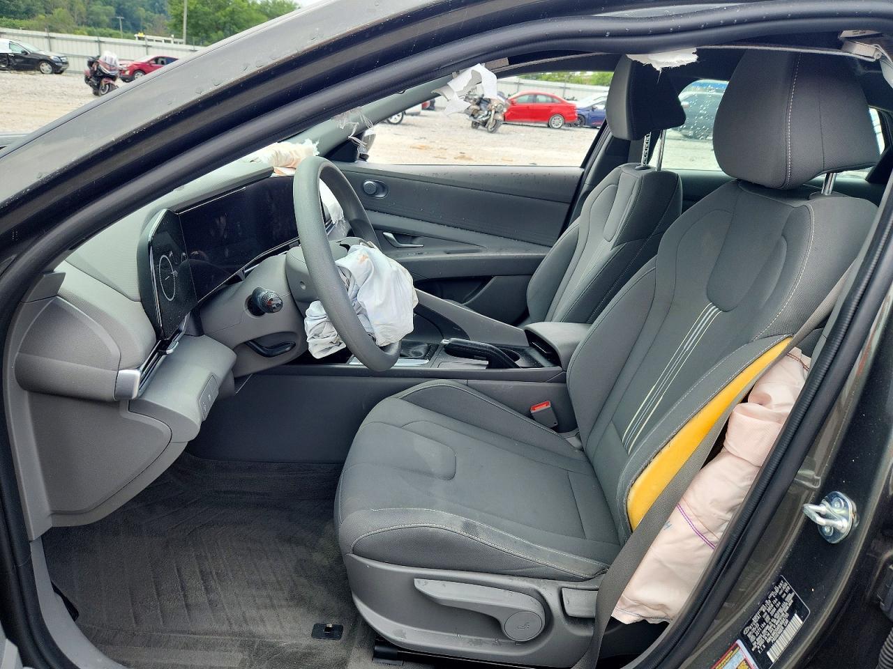 2024 Hyundai Elantra Sel - Image 7