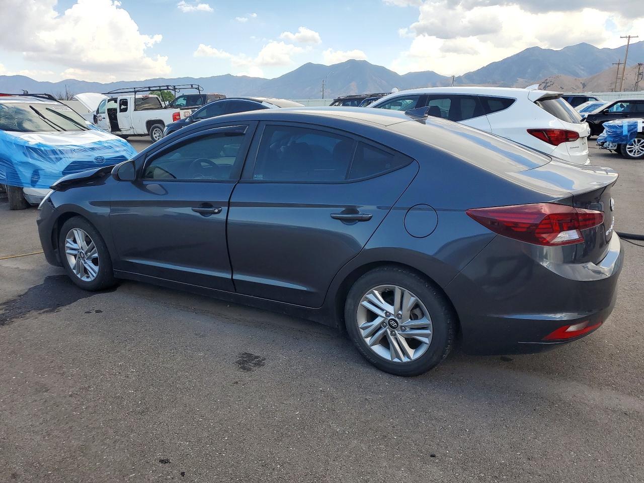 2020 Hyundai Elantra Sel - Фото 2