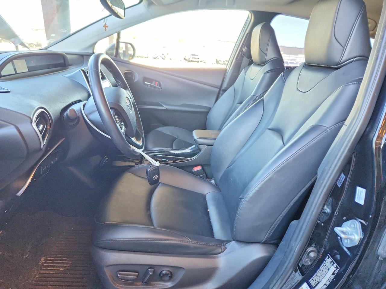 2022 Toyota Prius Xle - Image 7