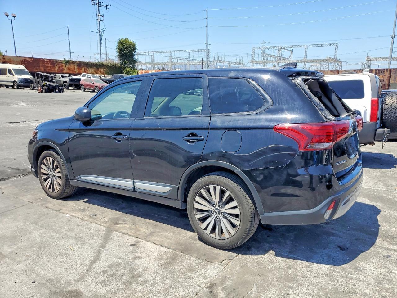2020 Mitsubishi Outlander Es - Фото 2
