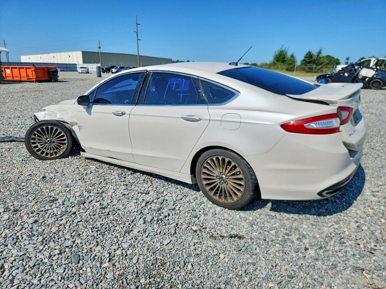 2014 Ford Fusion Titanium - Фото 2