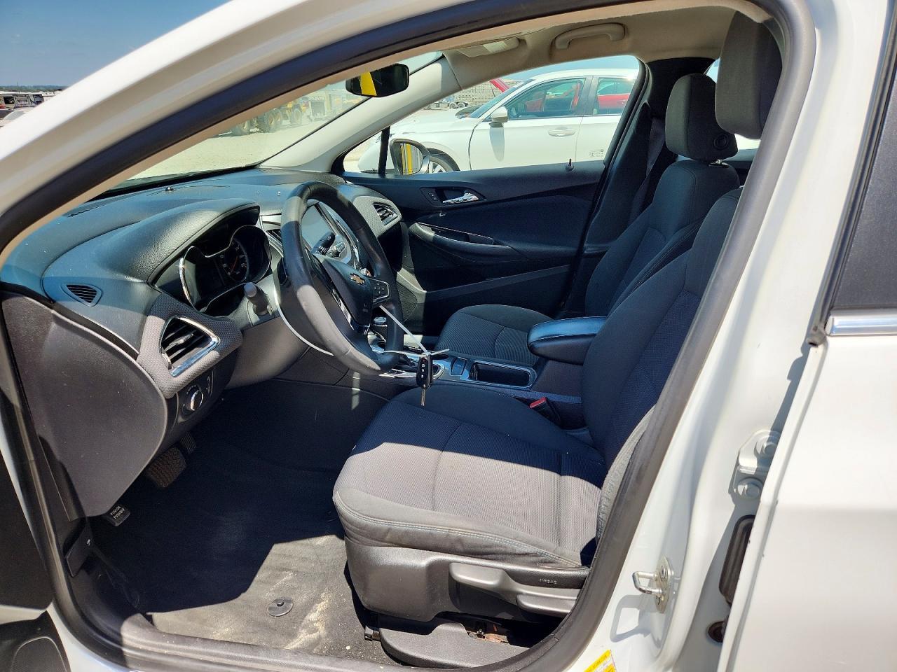 2017 Chev Cruze - Фото 7