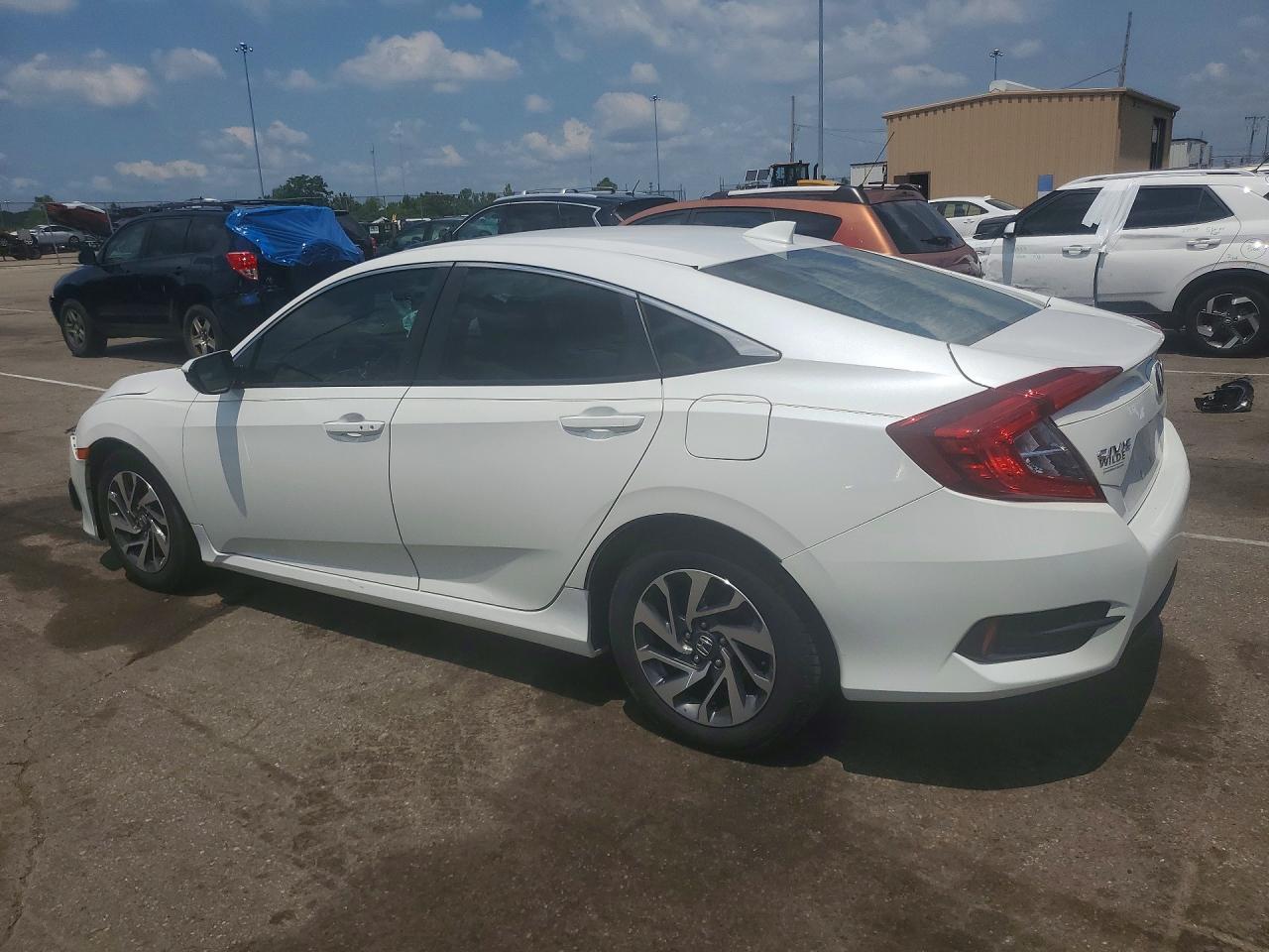2018 Honda Civic Ex - Image 2