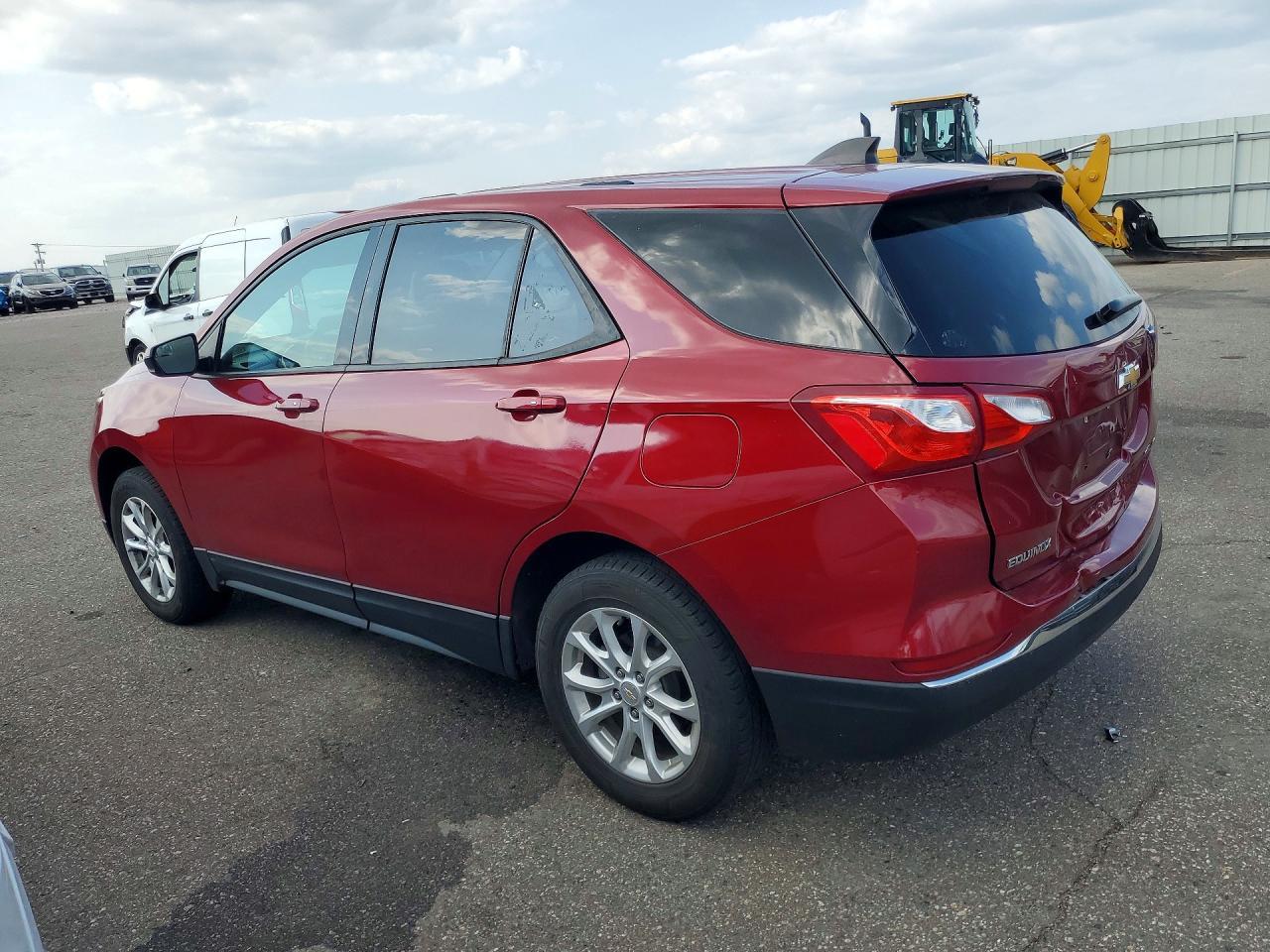 2018 Chevrolet Equinox Lt - Image 2