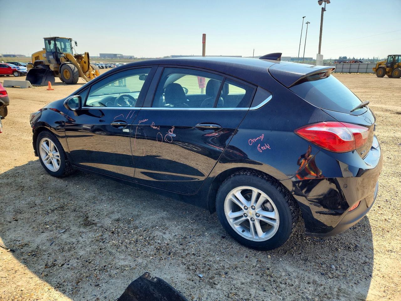 2017 Chevrolet Cruze Lt - Image 2