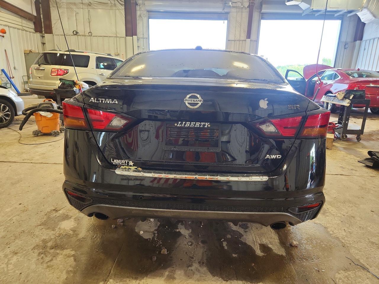 2020 Nissan Altima Sr - Фото 6