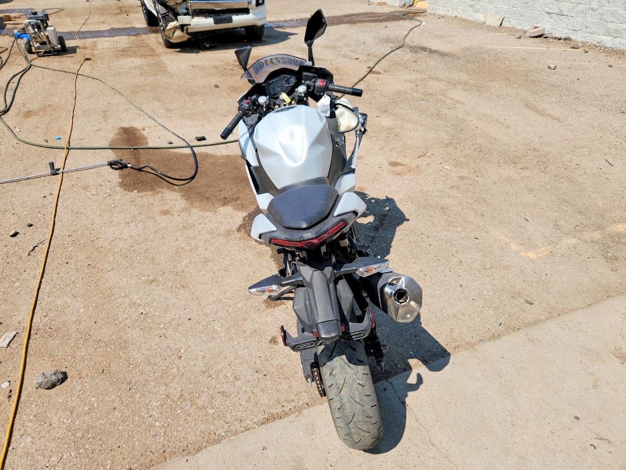 2024 Kawasaki Ex500 - Image 4