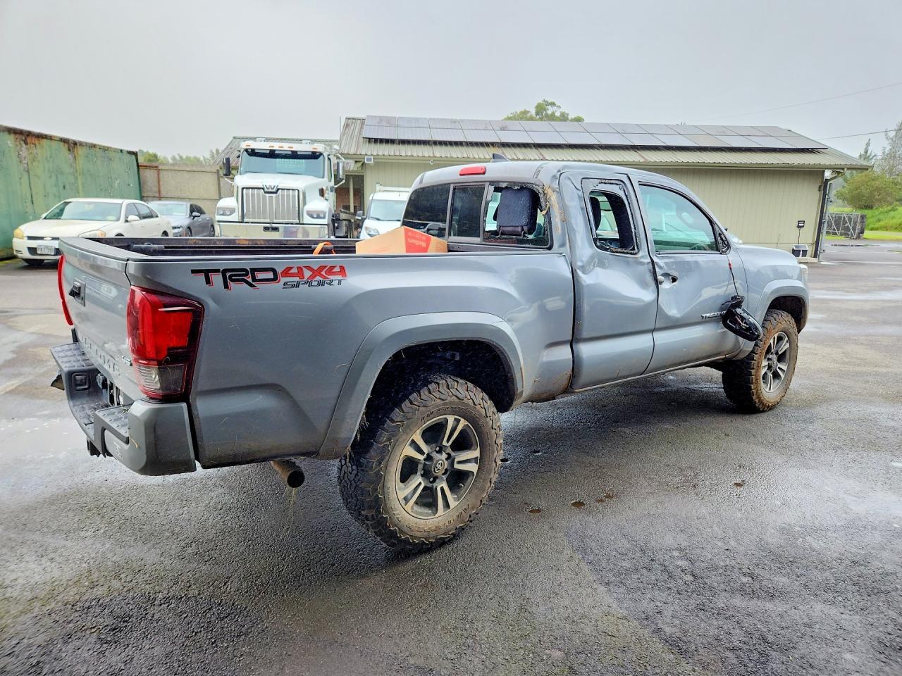 2018 Toyota Tacoma Sr5 V6 - Фото 3