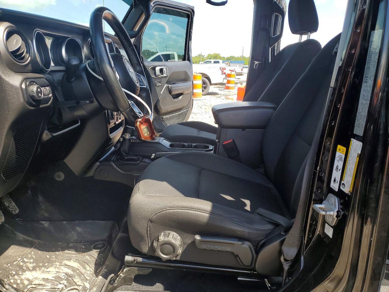 2020 Jeep Gladiator Sport - Фото 7