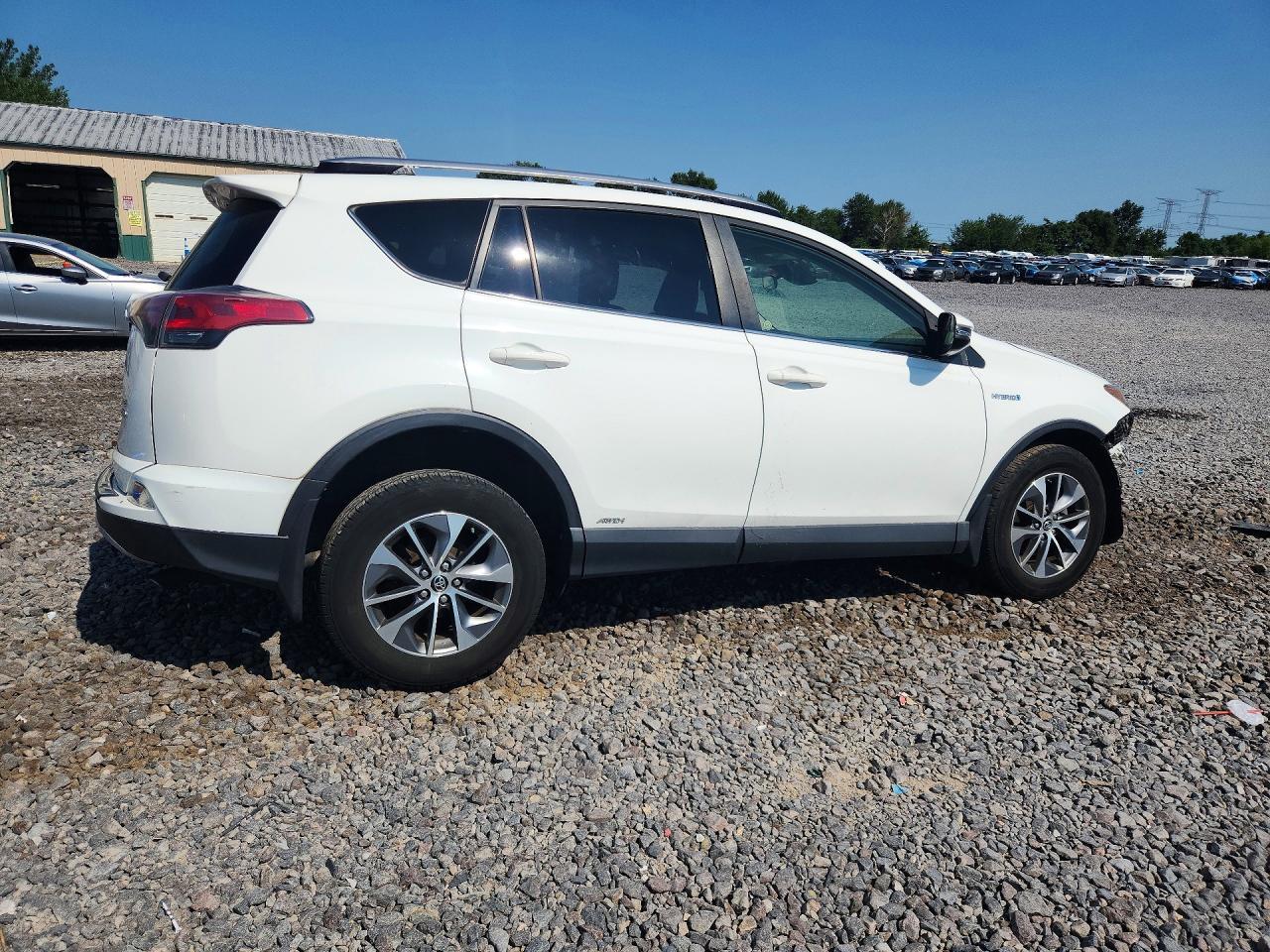 2018 Toyota Rav4 Hybrid Xle - Image 3