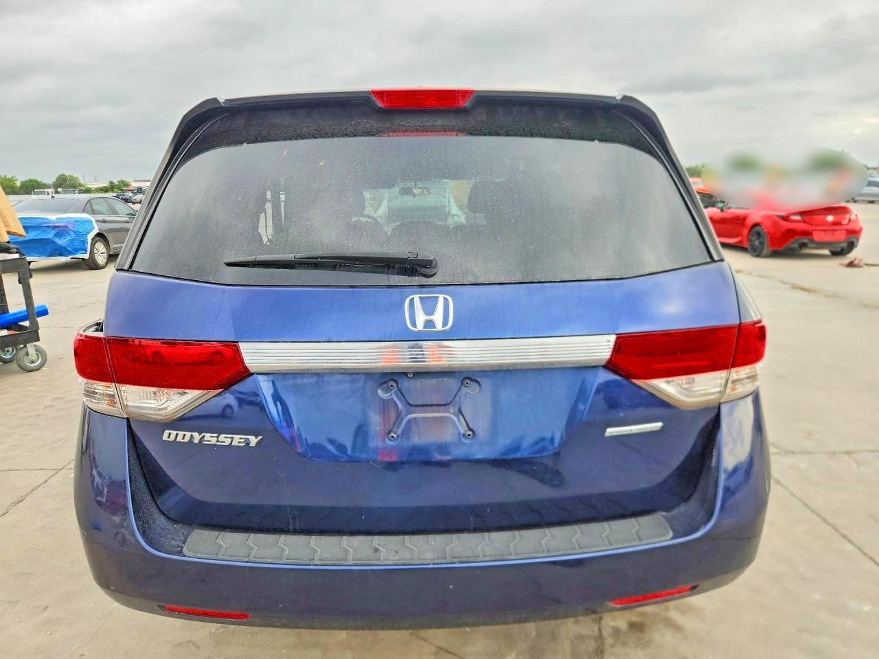 2016 Honda Odyssey Se - Фото 6
