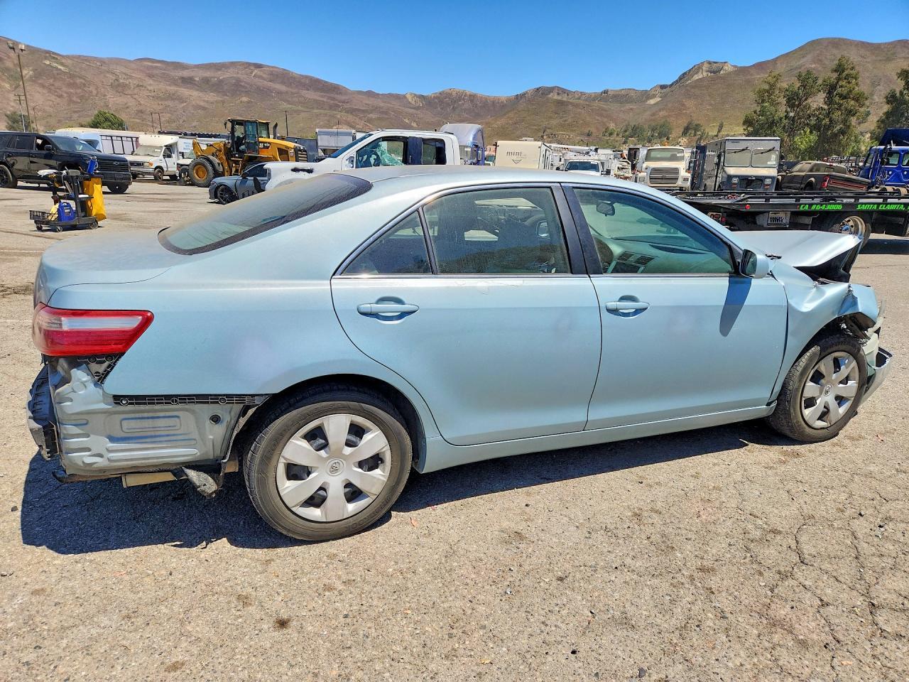 2009 Toyota Camry Le - Фото 3
