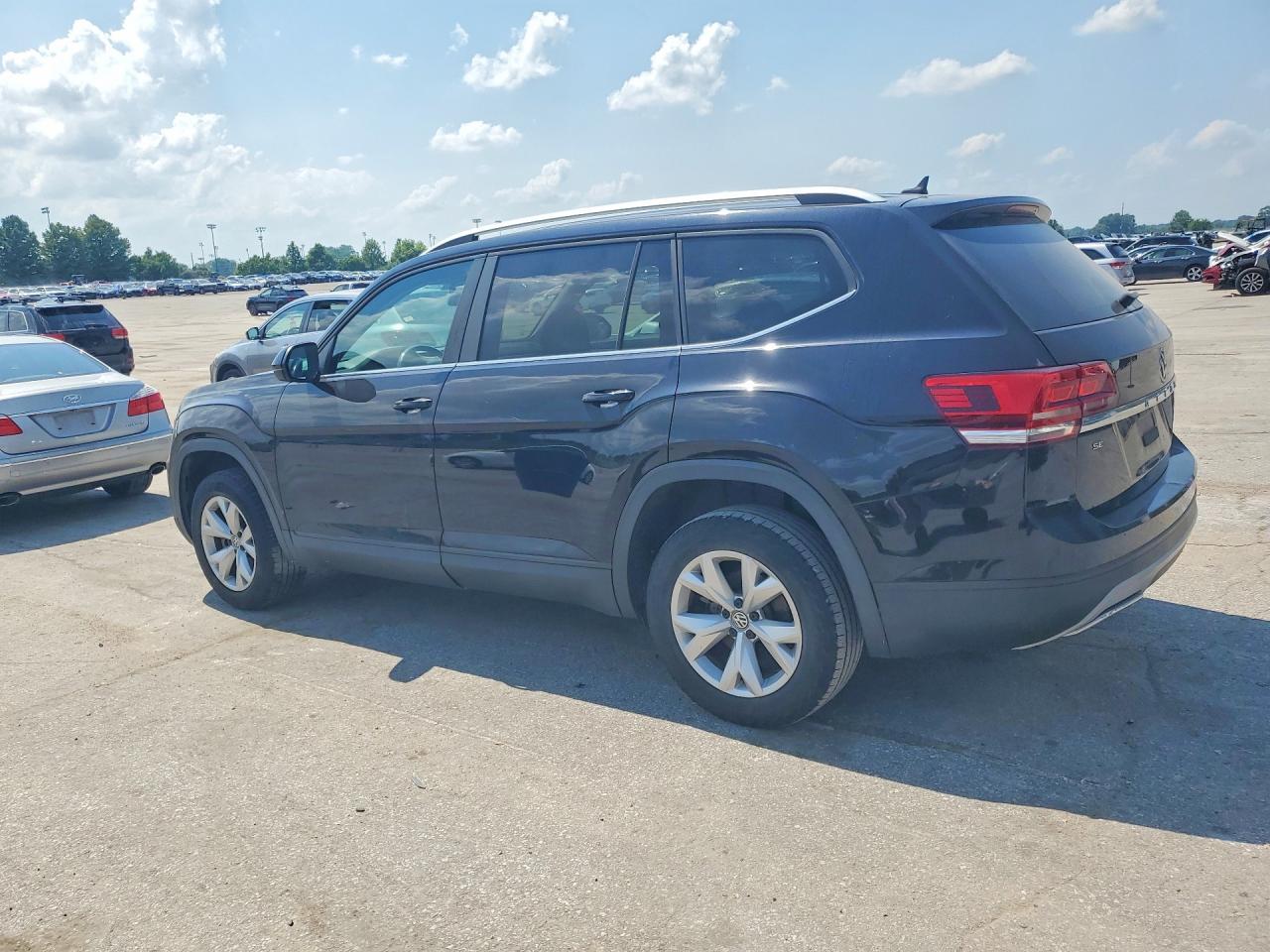 2019 Volkswagen Atlas Se - Image 2