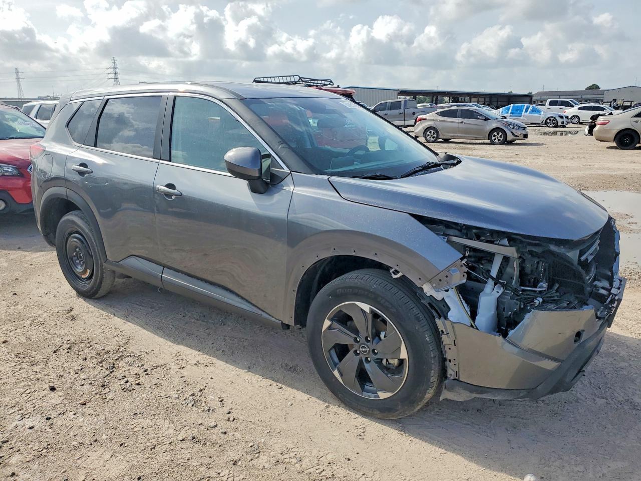 2025 Nissan Rogue Sv - Image 4