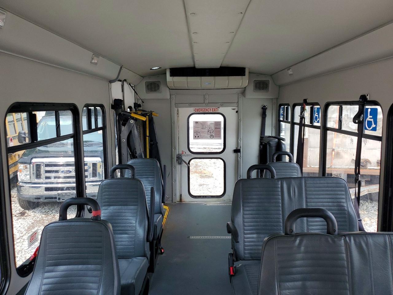 2016 Ford Transit - Shuttle Bus - Image 6