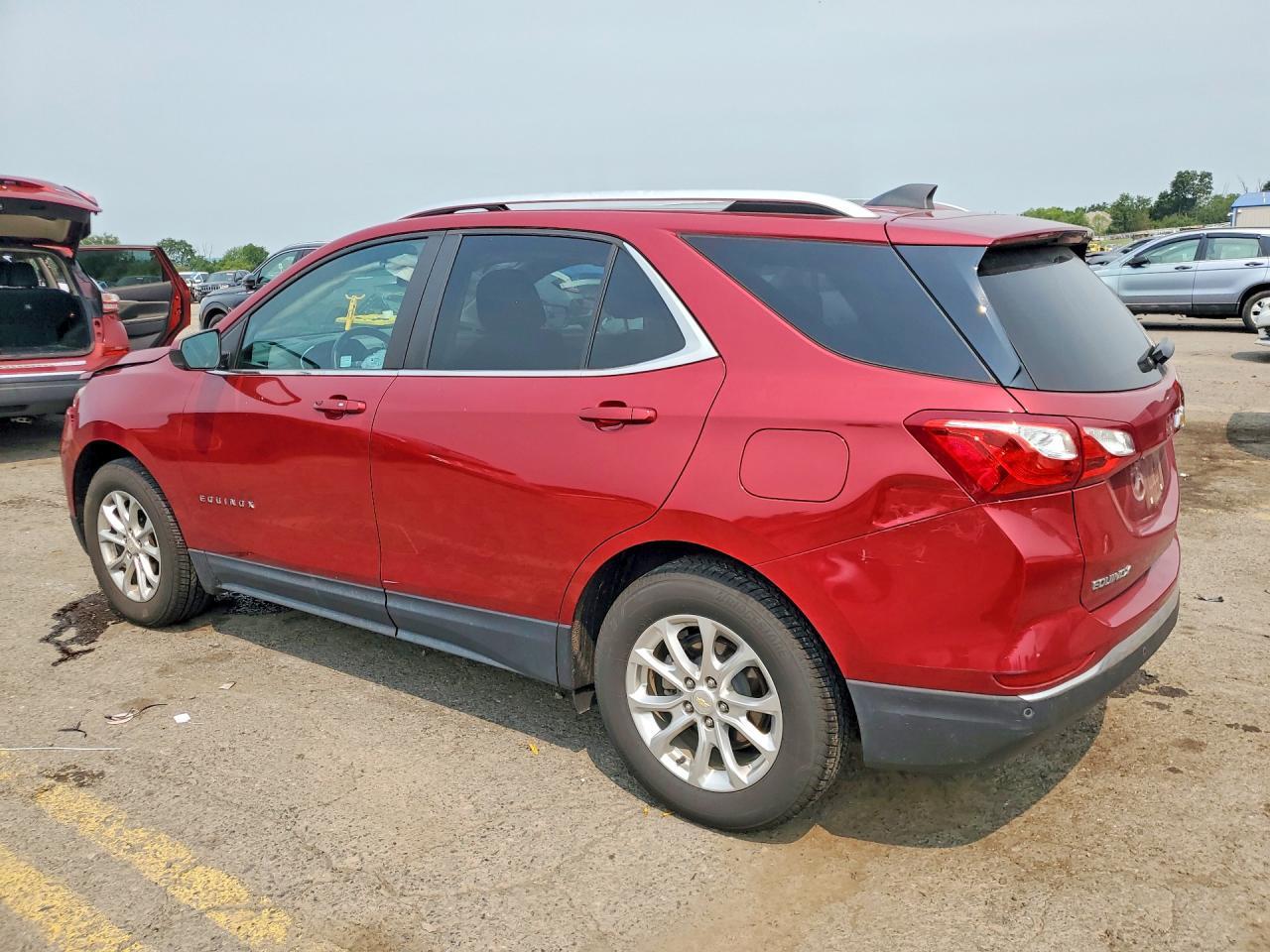 2021 Chevrolet Equinox Lt - Image 2