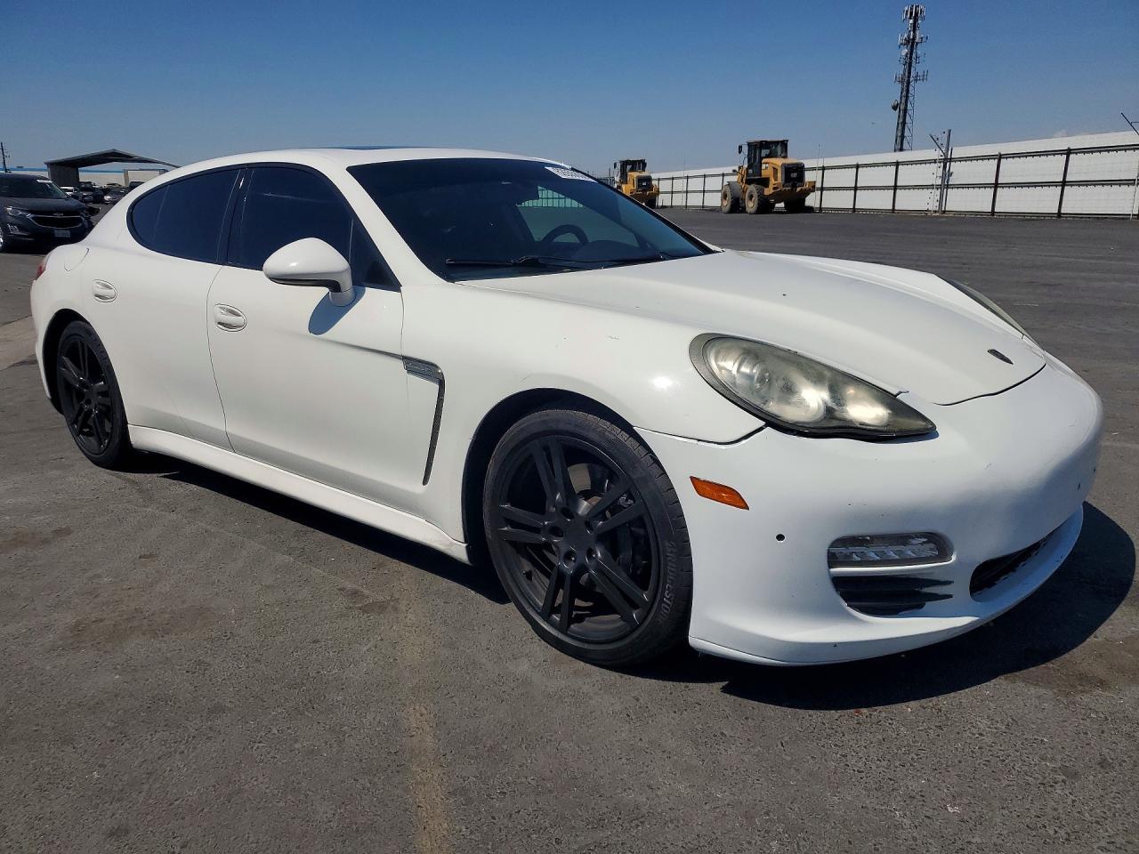 2012 Porsche Panamera 2 - Image 4