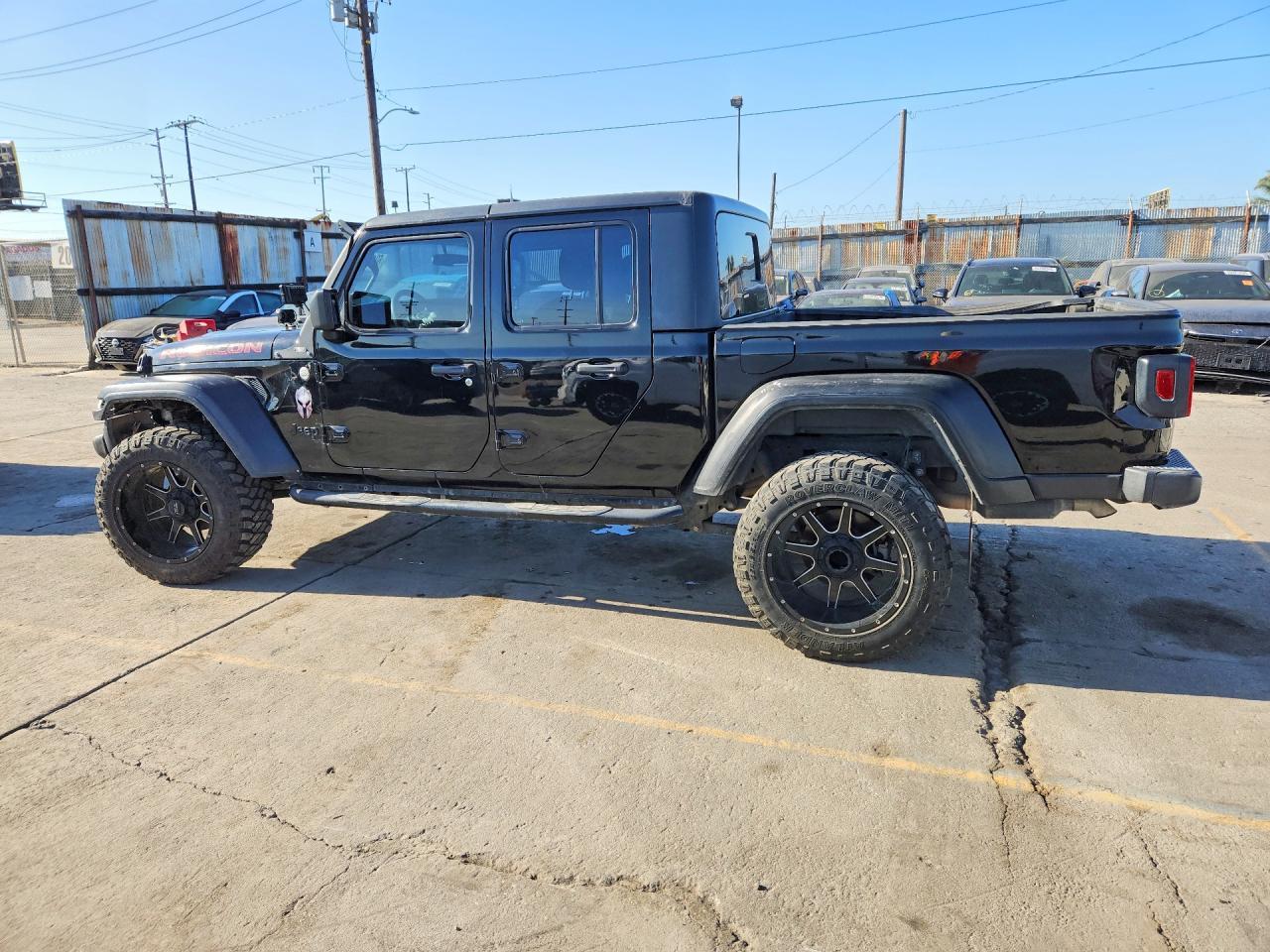 2020 Jeep Gladiator Sport - Image 2