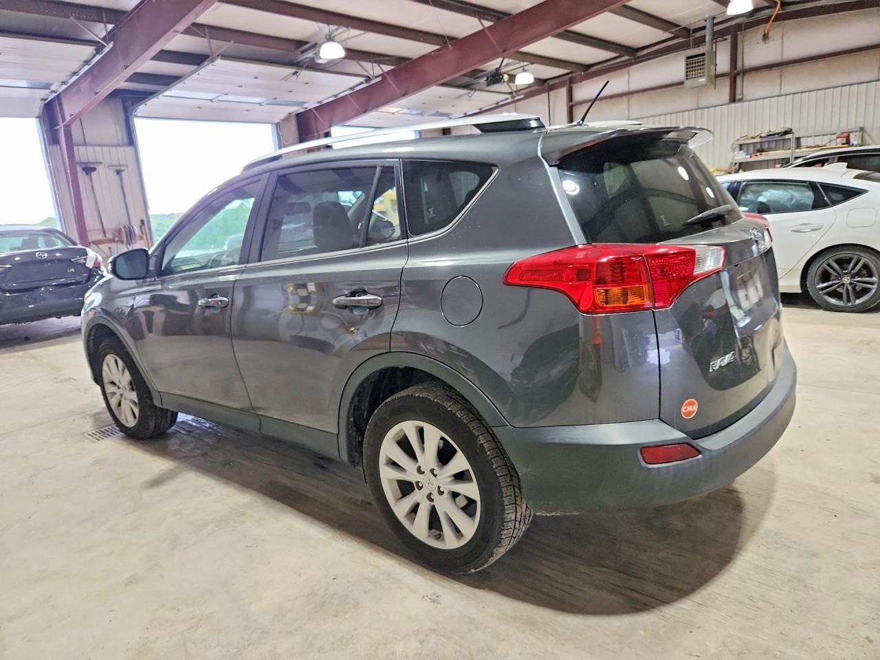 2014 Toyota Rav4 Limited - Фото 2