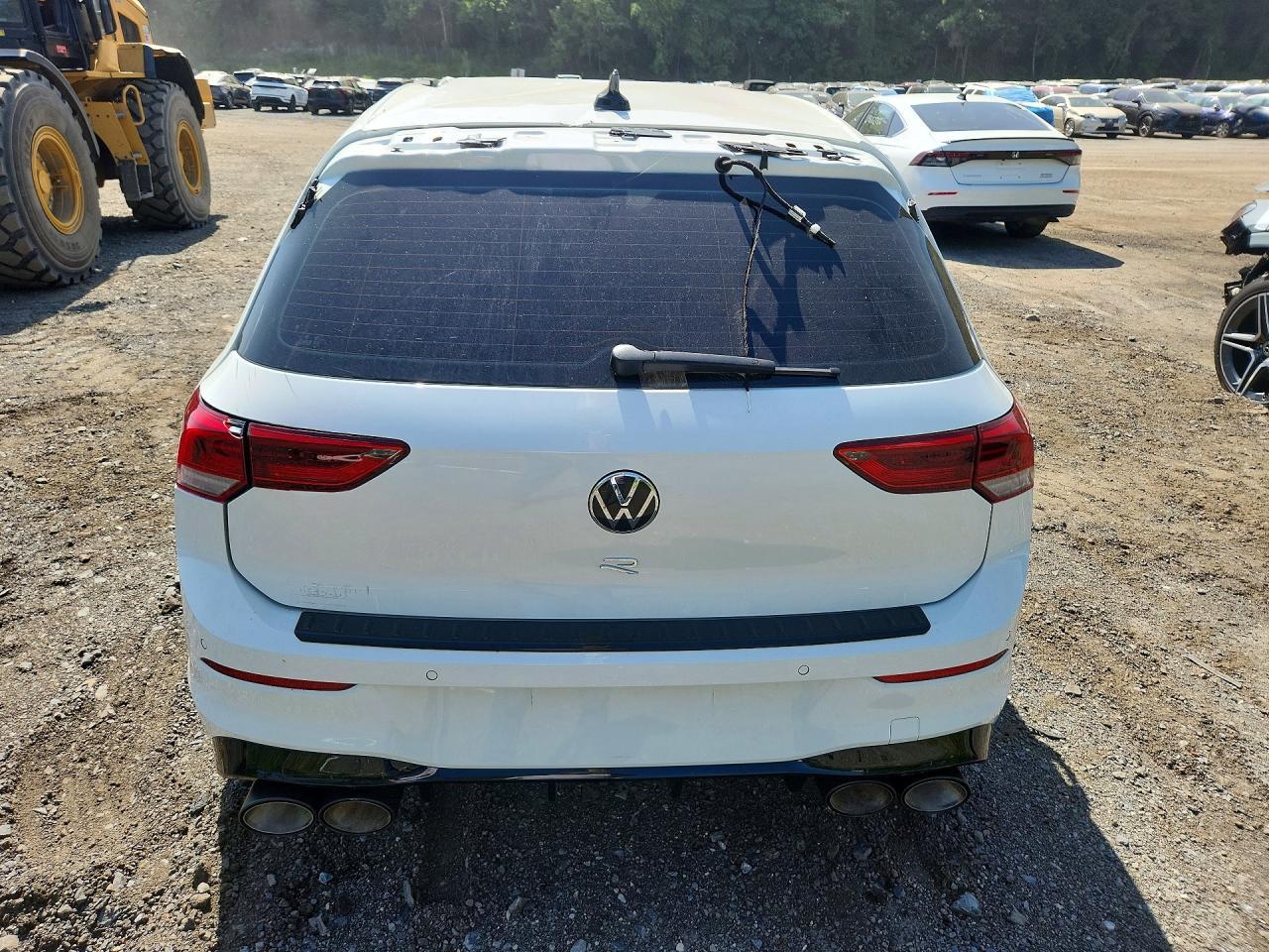 2025 Volkswagen Golf R - Image 6