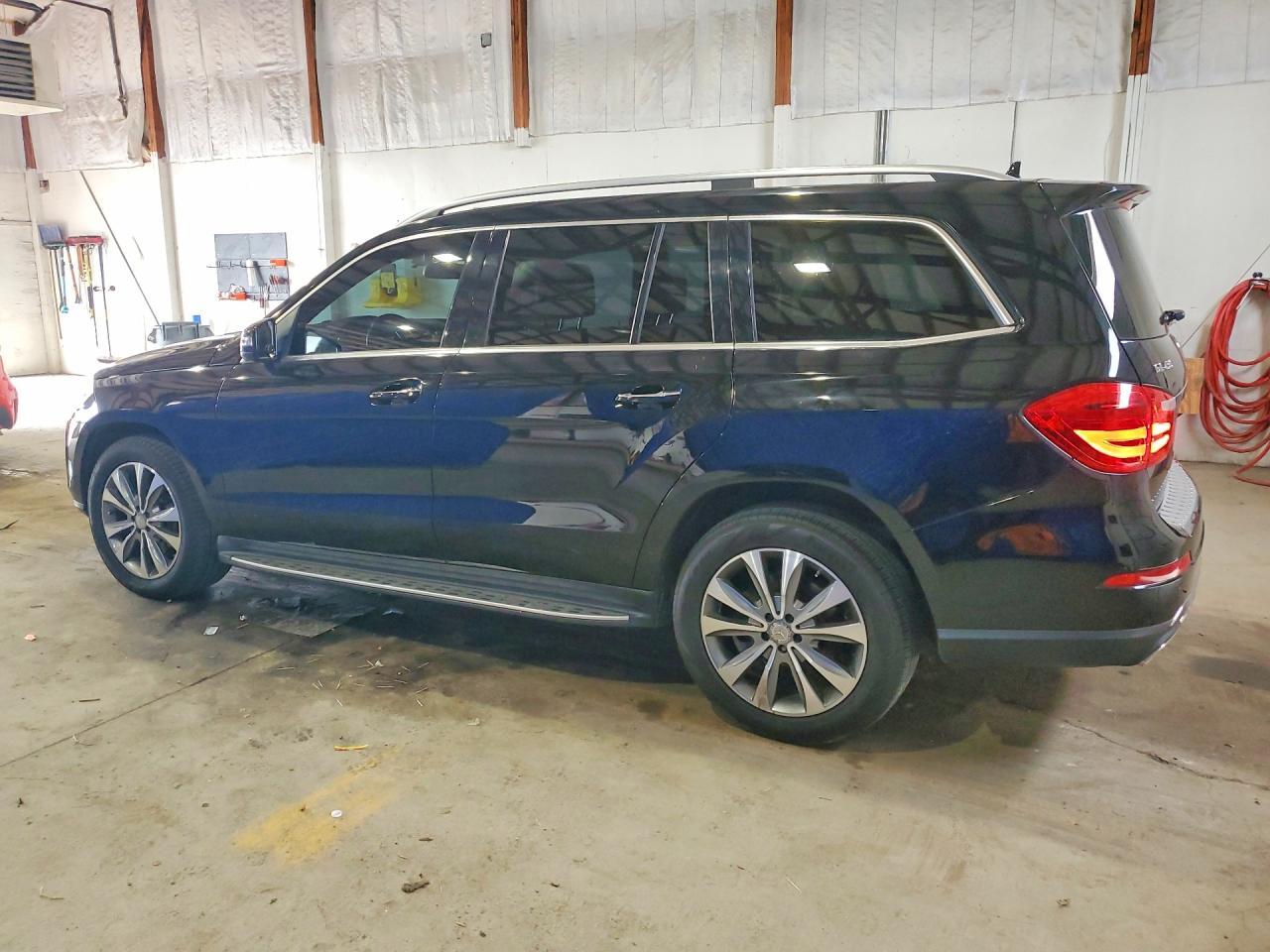 2014 Mercedes-Benz Gl 450 4Matic - Image 2