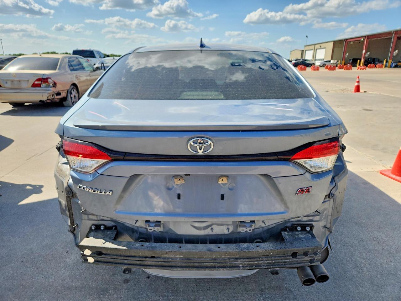 2020 Toyota Corolla Se - Фото 6
