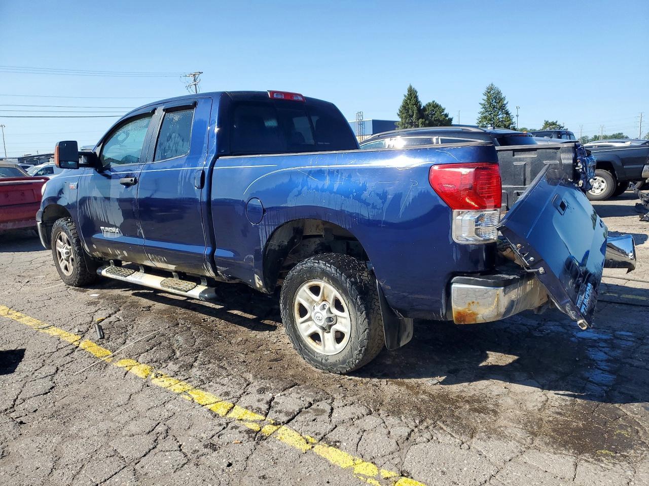2012 Toyota Tundra Double Cab Sr5 - Image 2