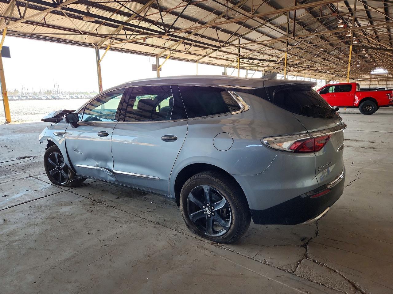 2024 Buick Enclave Essence - Image 2