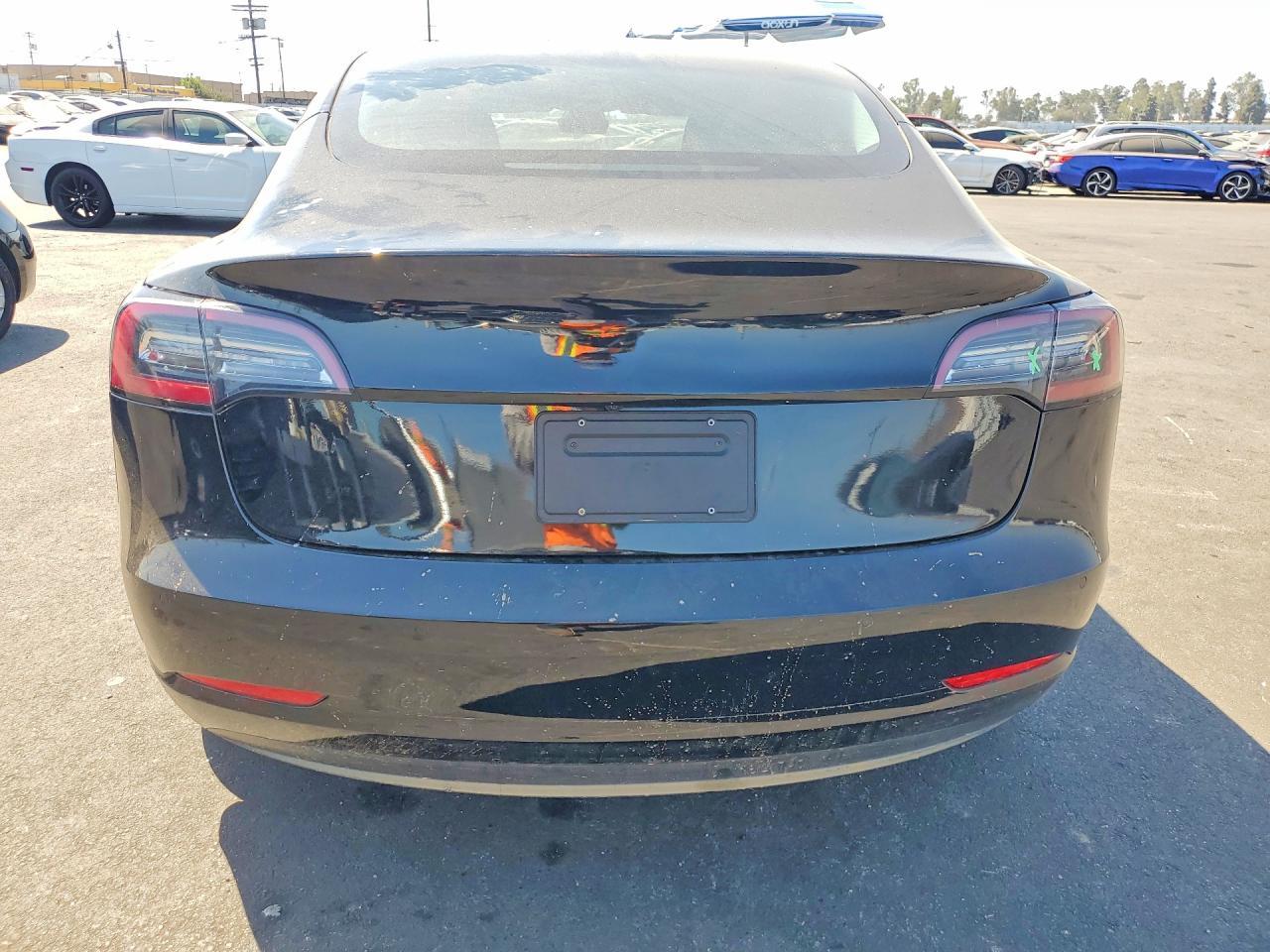 2022 Tesla Model 3 - Image 6