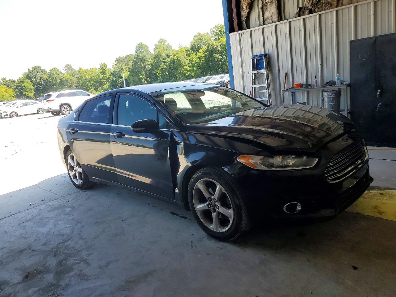 2015 Ford Fusion Se - Фото 4