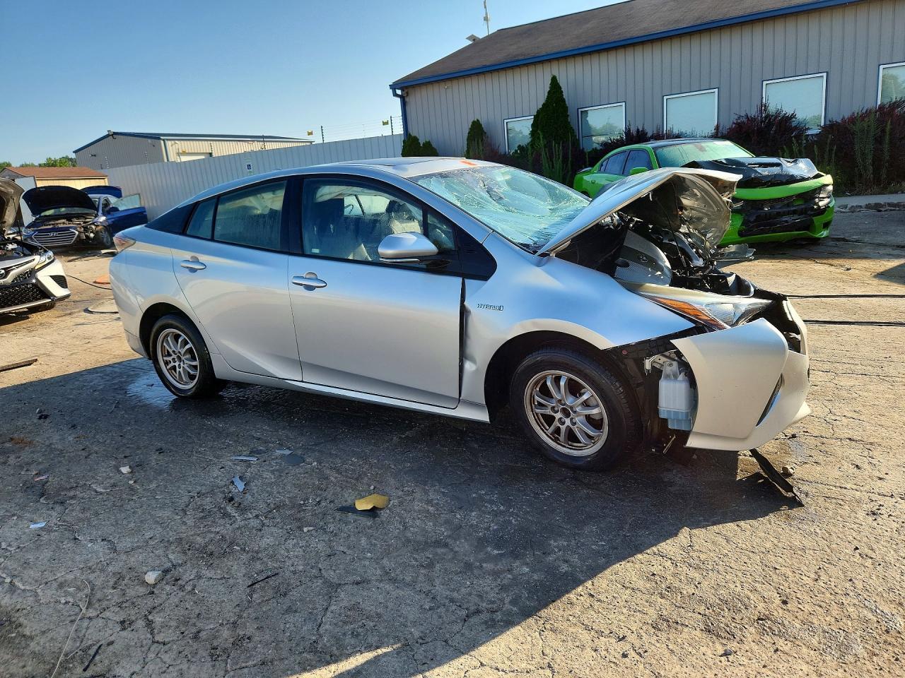 2016 Toyota Prius Four - Image 4