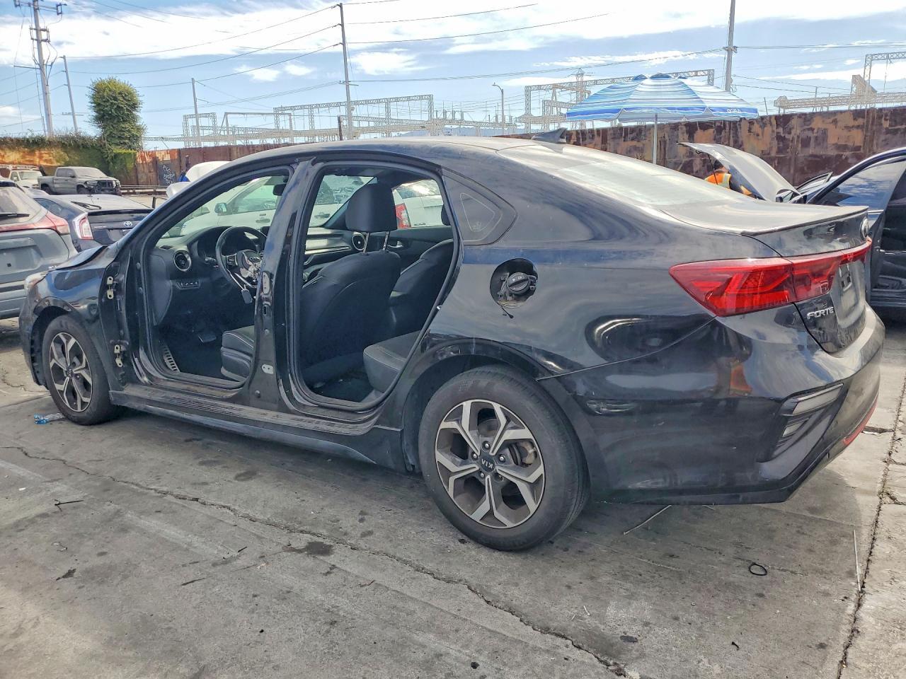 2020 Kia Forte Gt Line - Фото 2