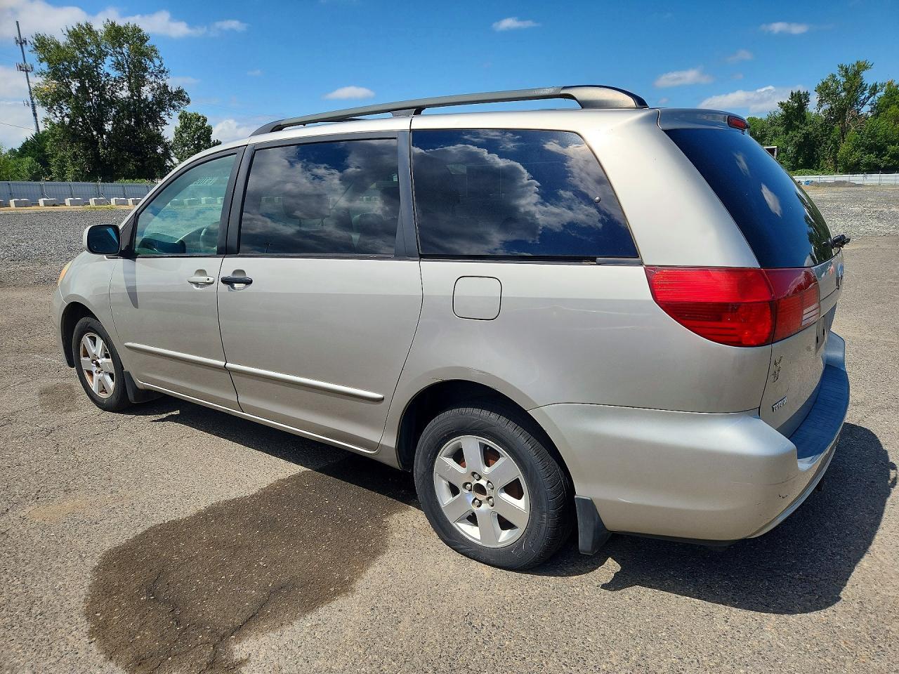 2005 Toyota Sienna Xle 7 Passenger - Фото 2
