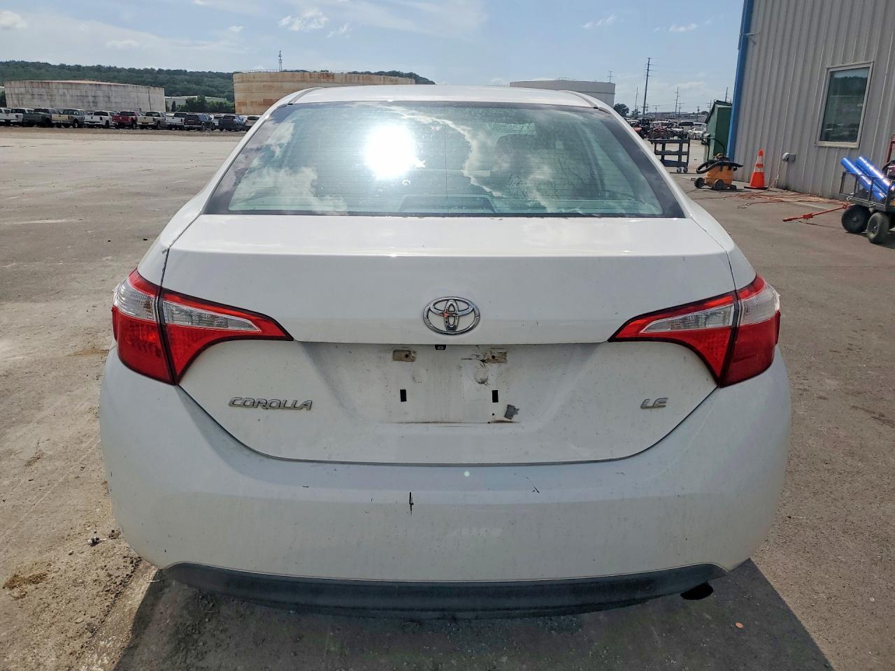 2015 Toyota Corolla Le - Фото 6