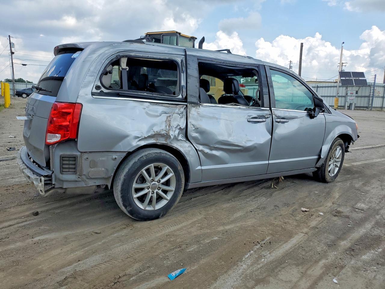 2019 Dodge Grand Caravan Sxt - Фото 3