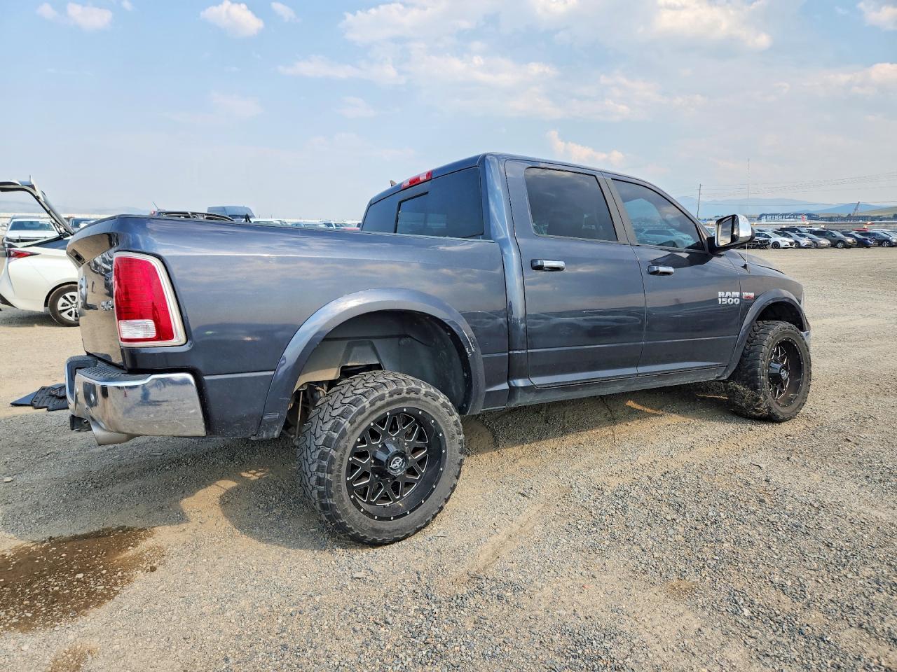 2017 Ram 1500 Laramie - Фото 3