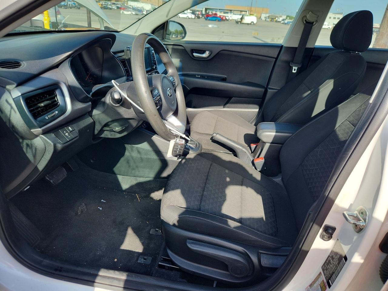 2019 Kia Rio S - Фото 7