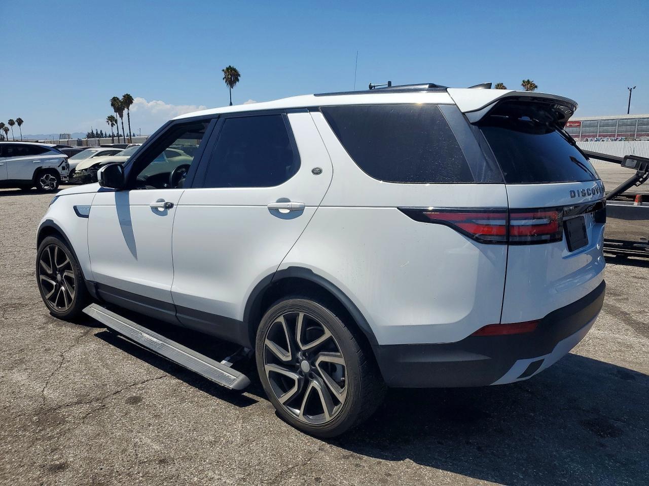 2018 Land Rover Discovery Hse - Фото 2