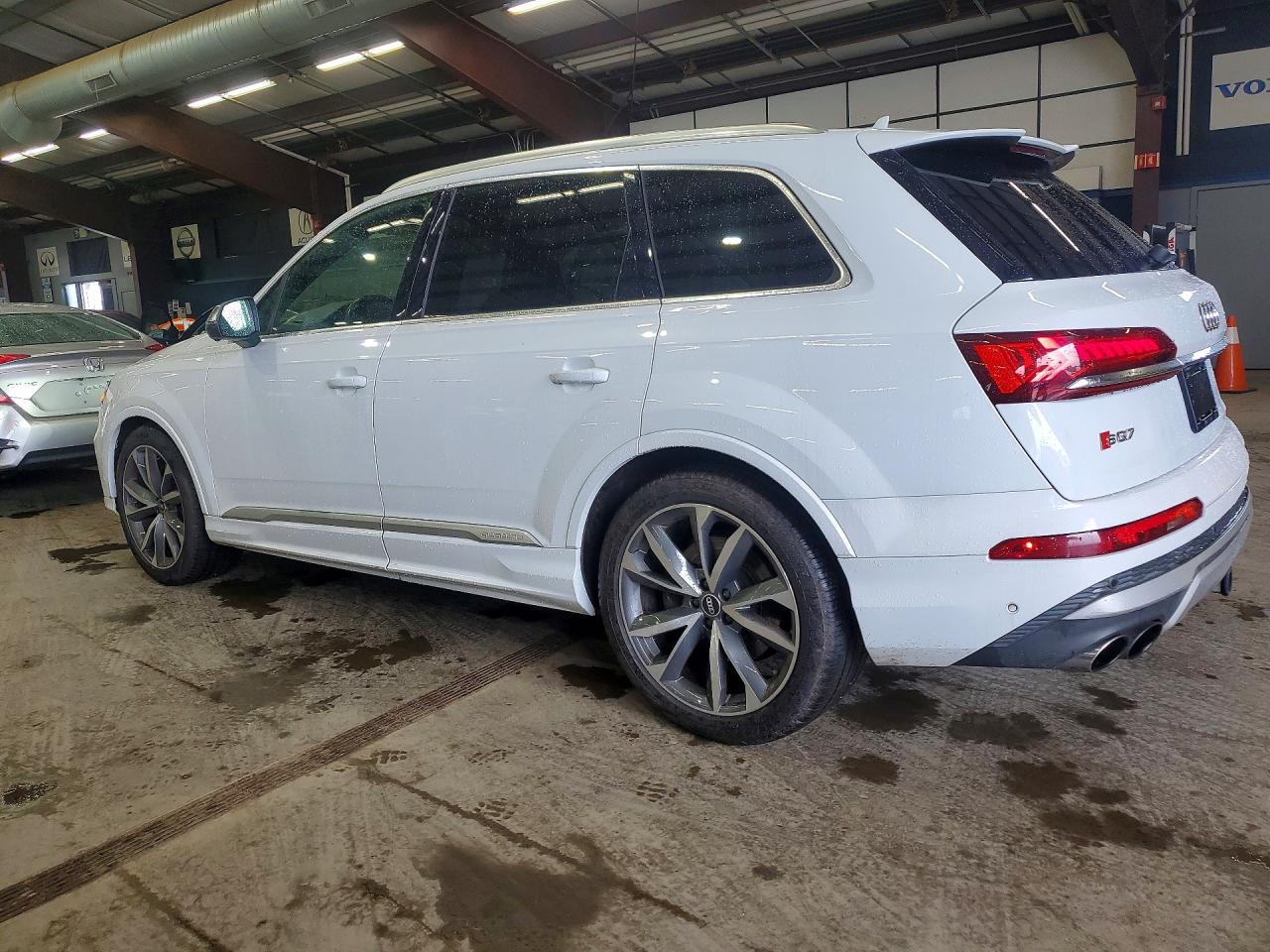 2021 Audi Sq7 Premium Plus - Фото 2