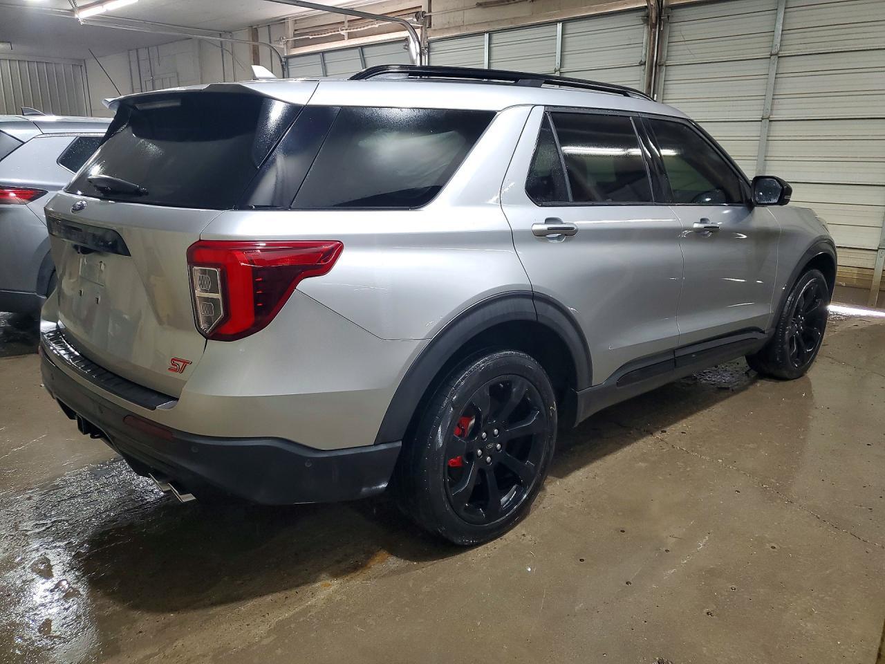 2020 Ford Explorer St - Image 3