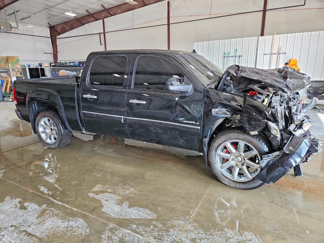 2012 GMC Sierra K1500 Denali - Image 4