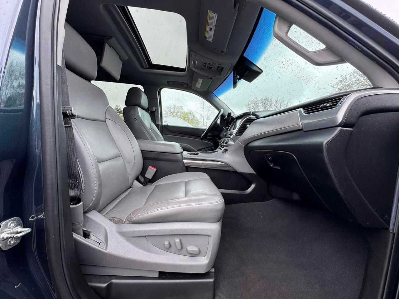 2019 Chevrolet Suburban K1500 Lt - Image 5