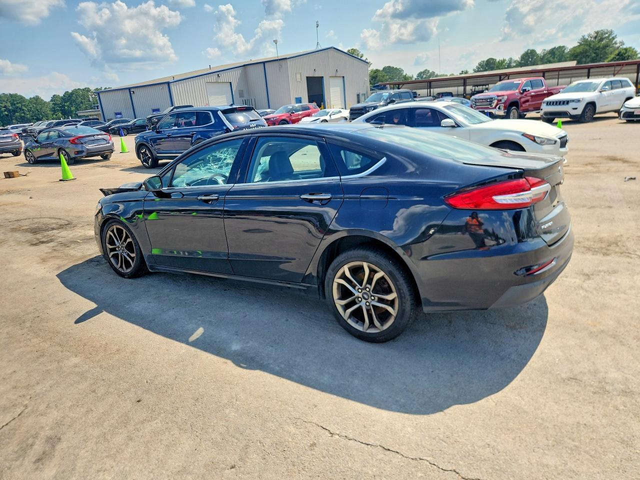 2020 Ford Fusion - Image 2
